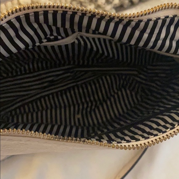 Kate Spade Crossbody bag. - Picture 5 of 8